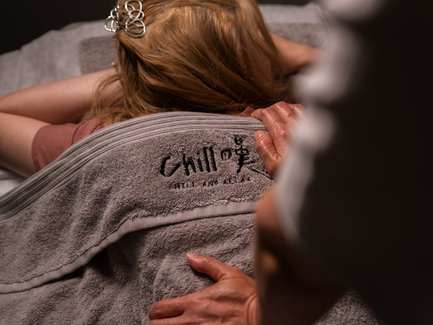 穴位舒緩按摩（90分鐘）RELAXING ACUPRESSURE MASSAGE (90MINS)